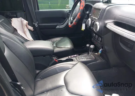 2017 Jeep Wrangler Unlimited Rubicon Hard Rock 4X4 z USA, uszkodzony, nr VIN 1C4HJWFG8HL575755